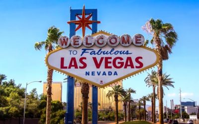 7 Reasons to Get Married in Vegas